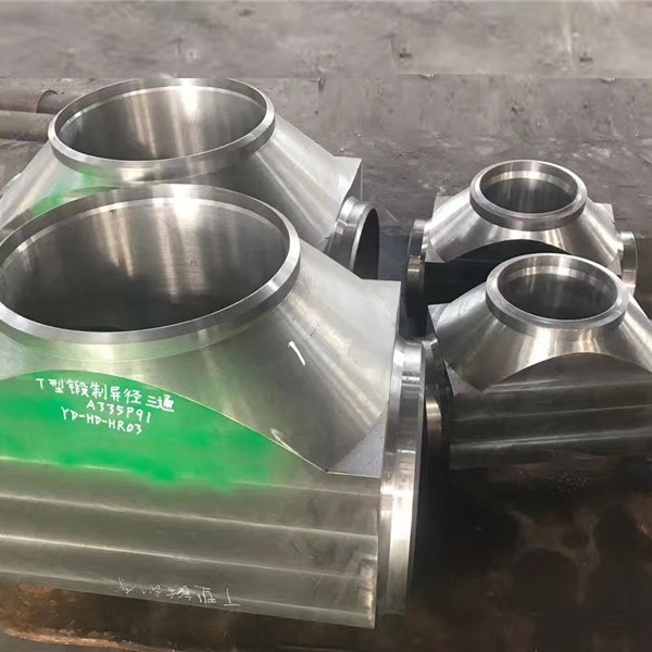60 Degree Steel Pipe Fittings Tee Wp91 F60 24 Inch ISO Certification